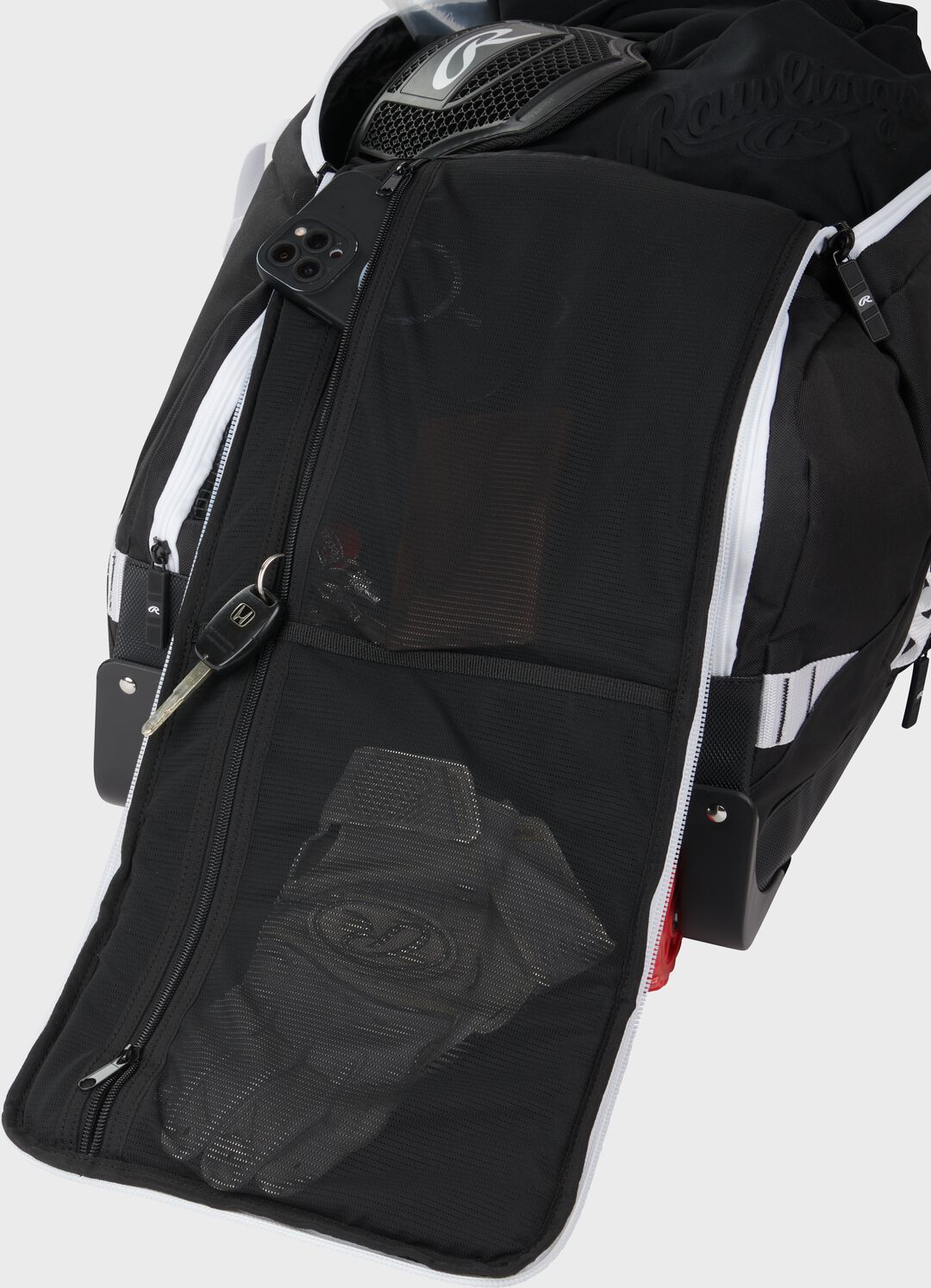 Yadi 2 Wheeled Equipment Bag - Image 11
